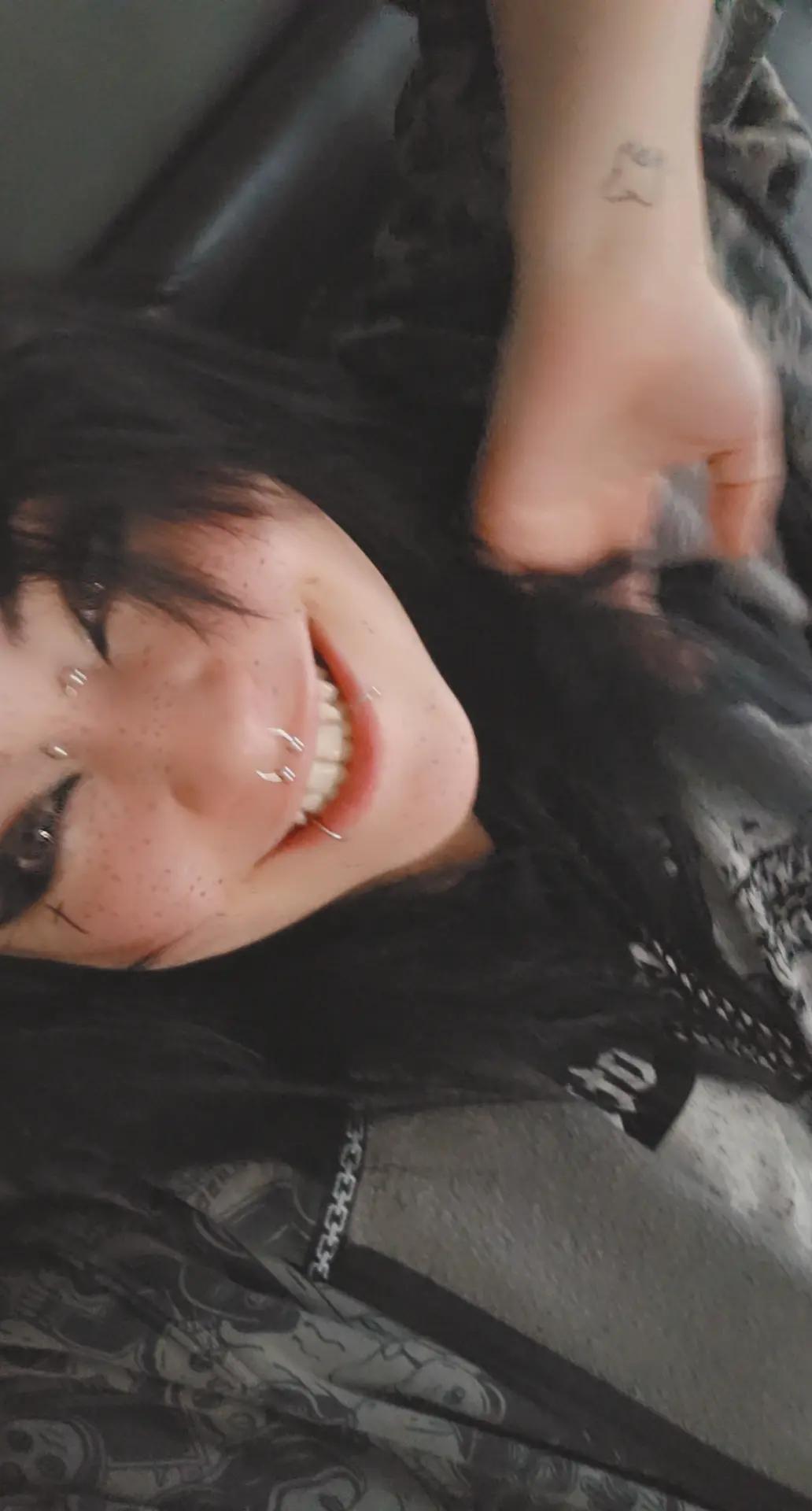 @⸸ᴾᴴᴵᴾᴴᴵ⸸