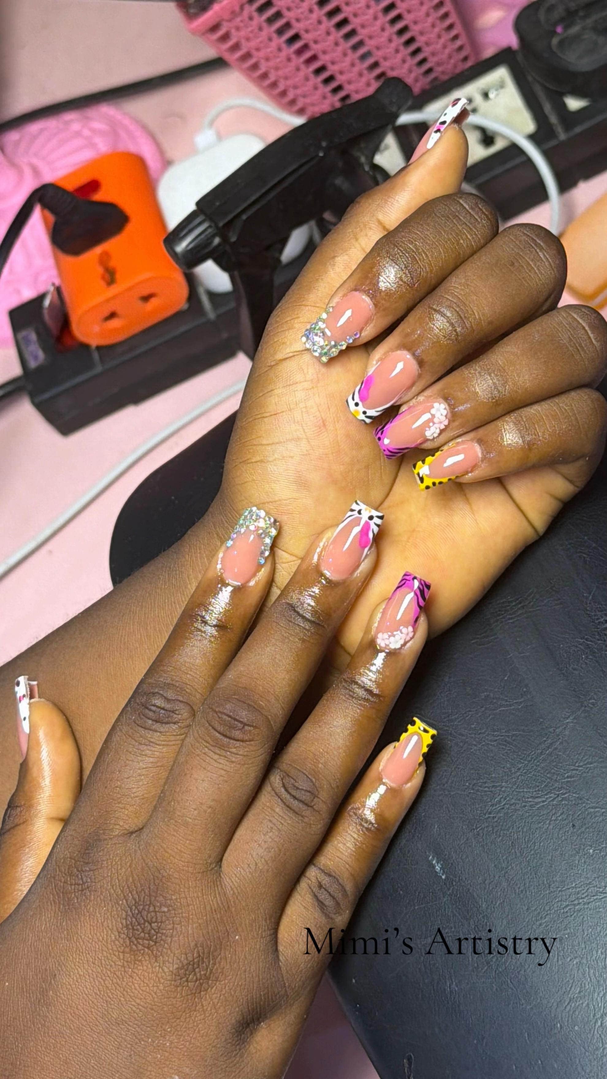 @LASH/NAIL TECH IN ISHERI,IDIMU