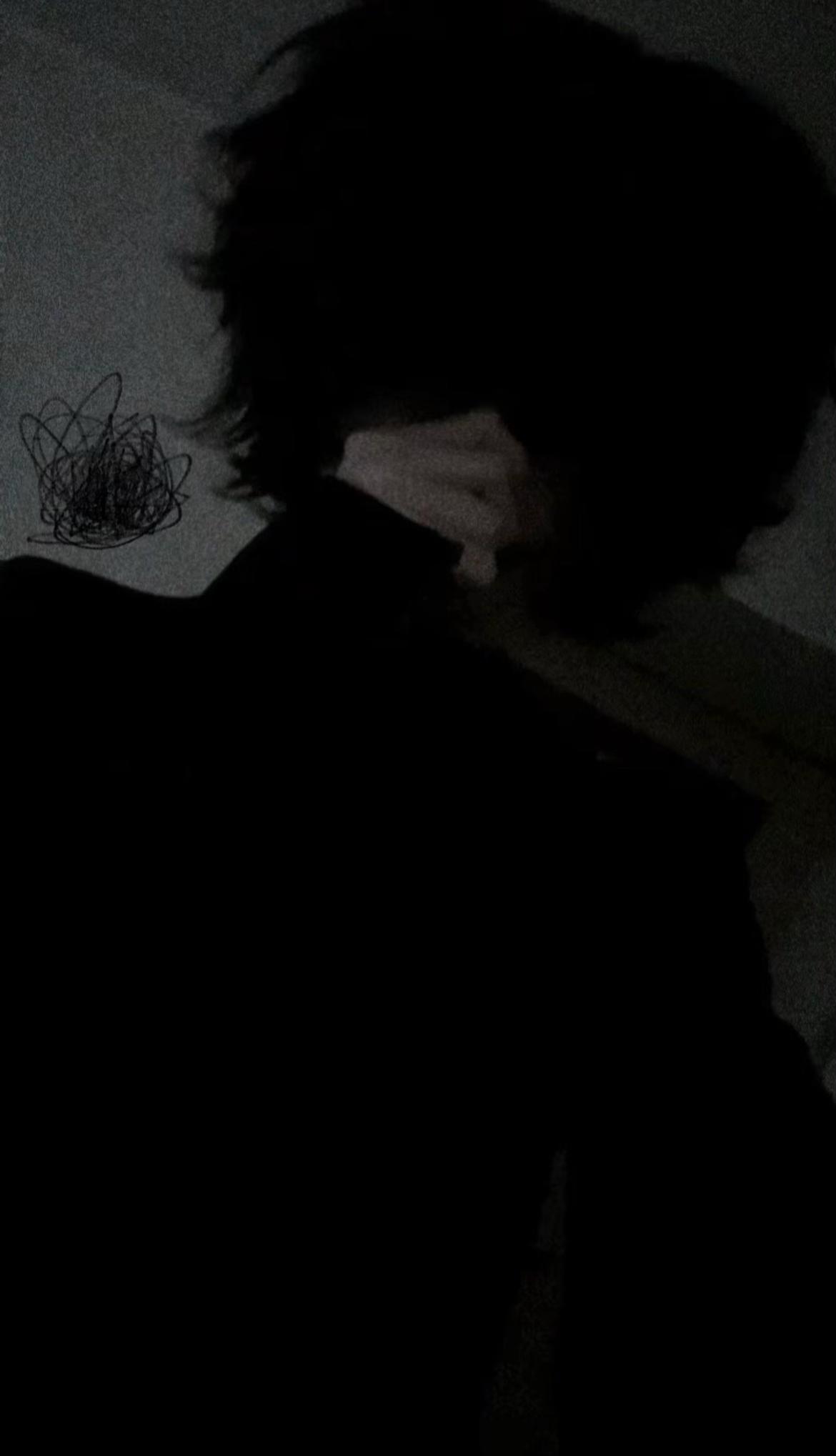 @.ēm0boÿ/,?!@“