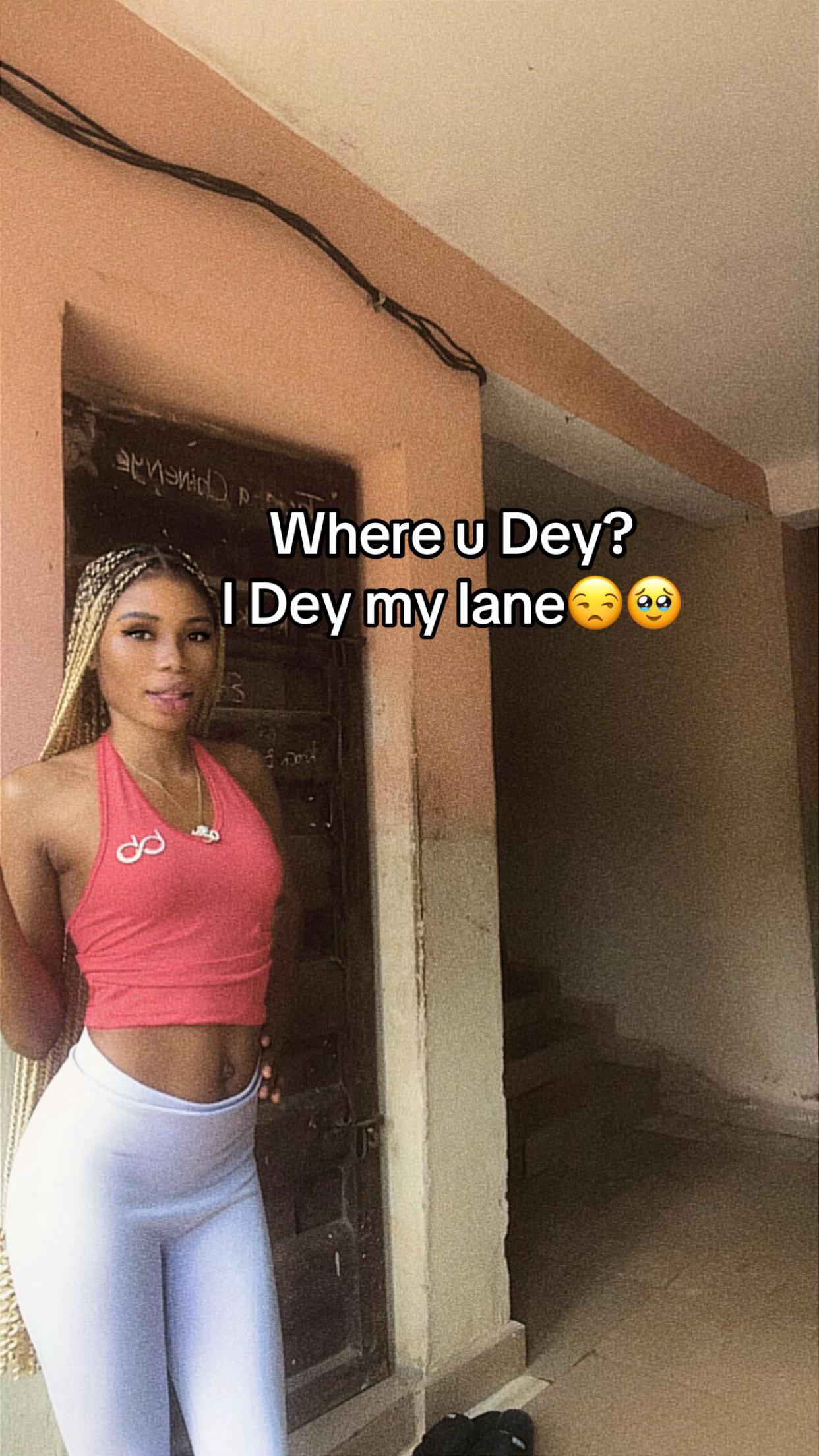 @>>>SHE’S A LONER🥹📌<<<<