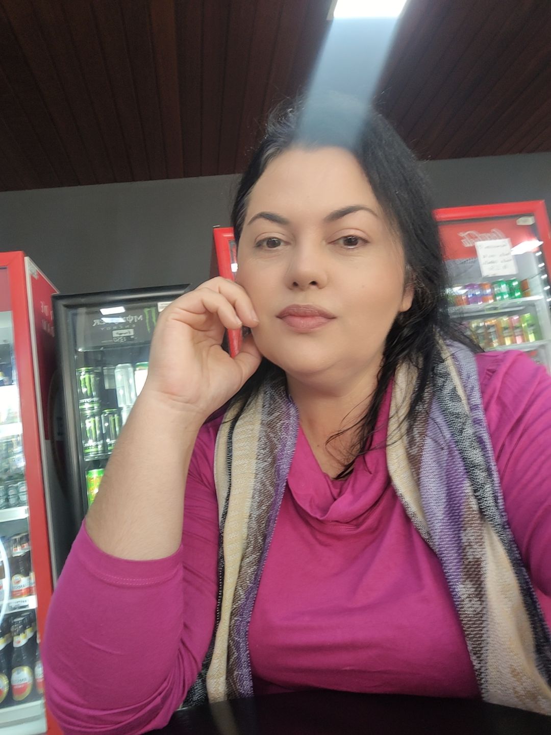 @Larahmel