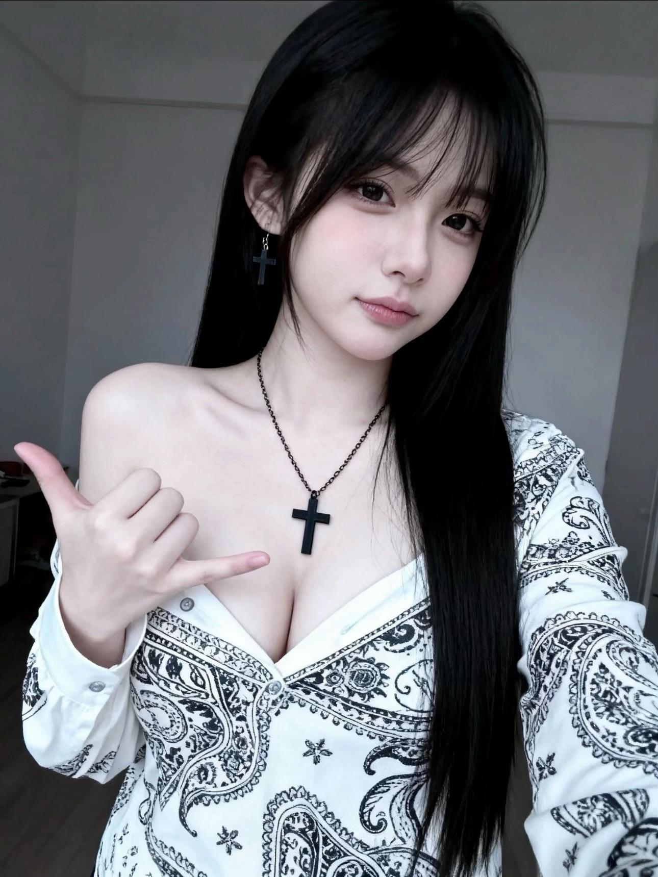 @🇻🇳Y&ecirc;u Nữ (女情人)🇨🇳