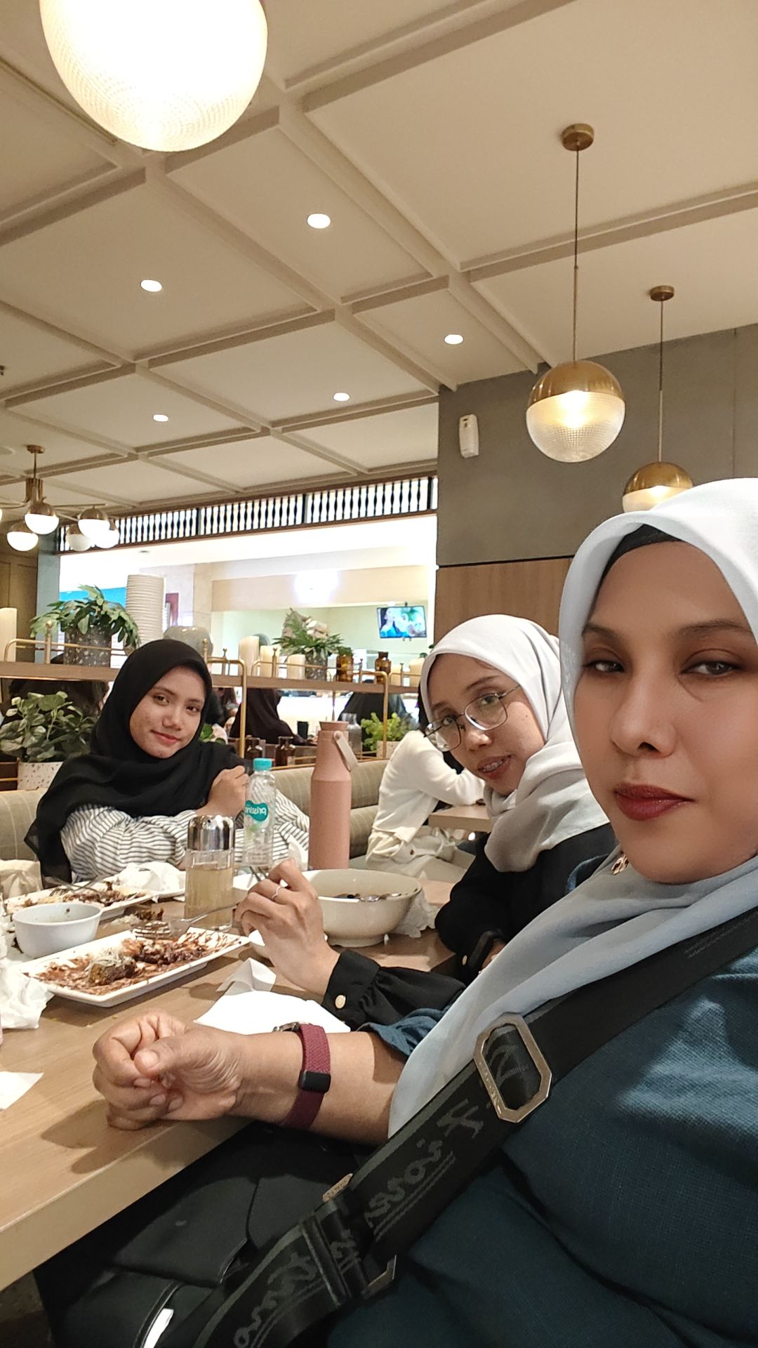 @khairunnisha522