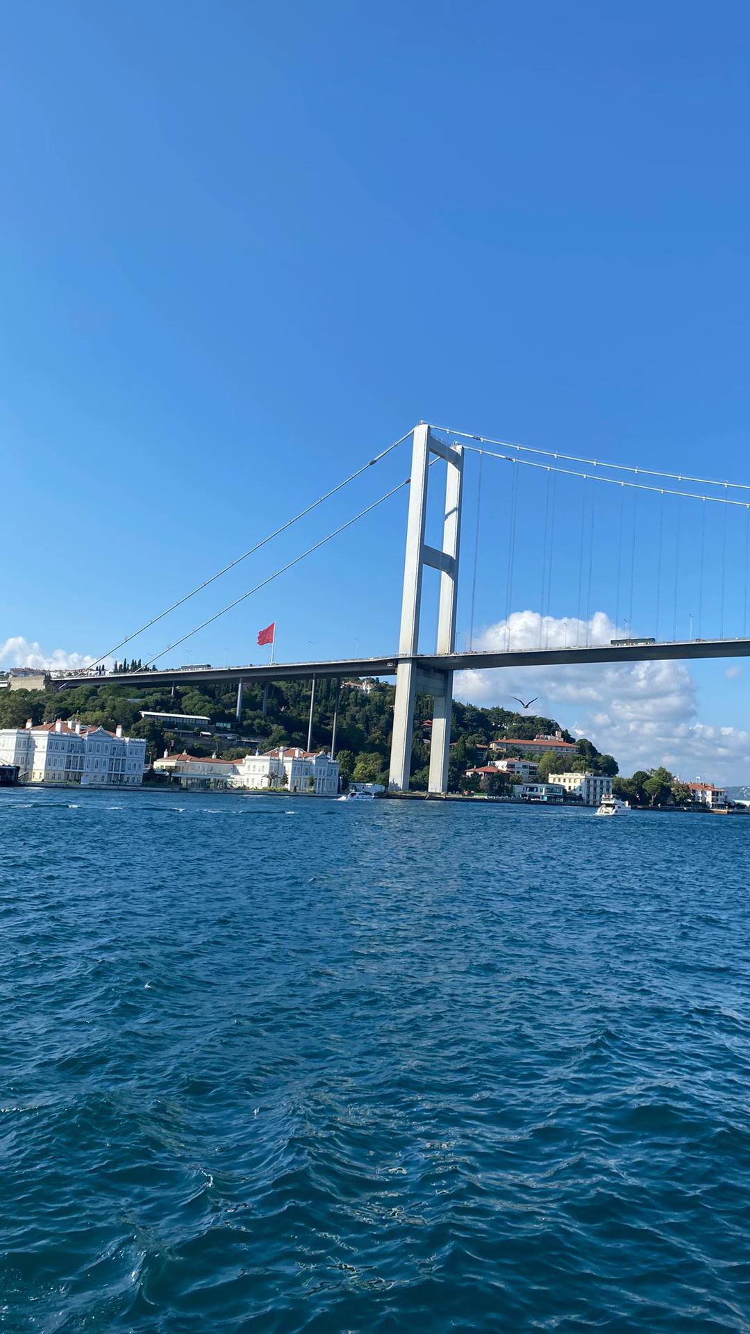 @Neslihandkci