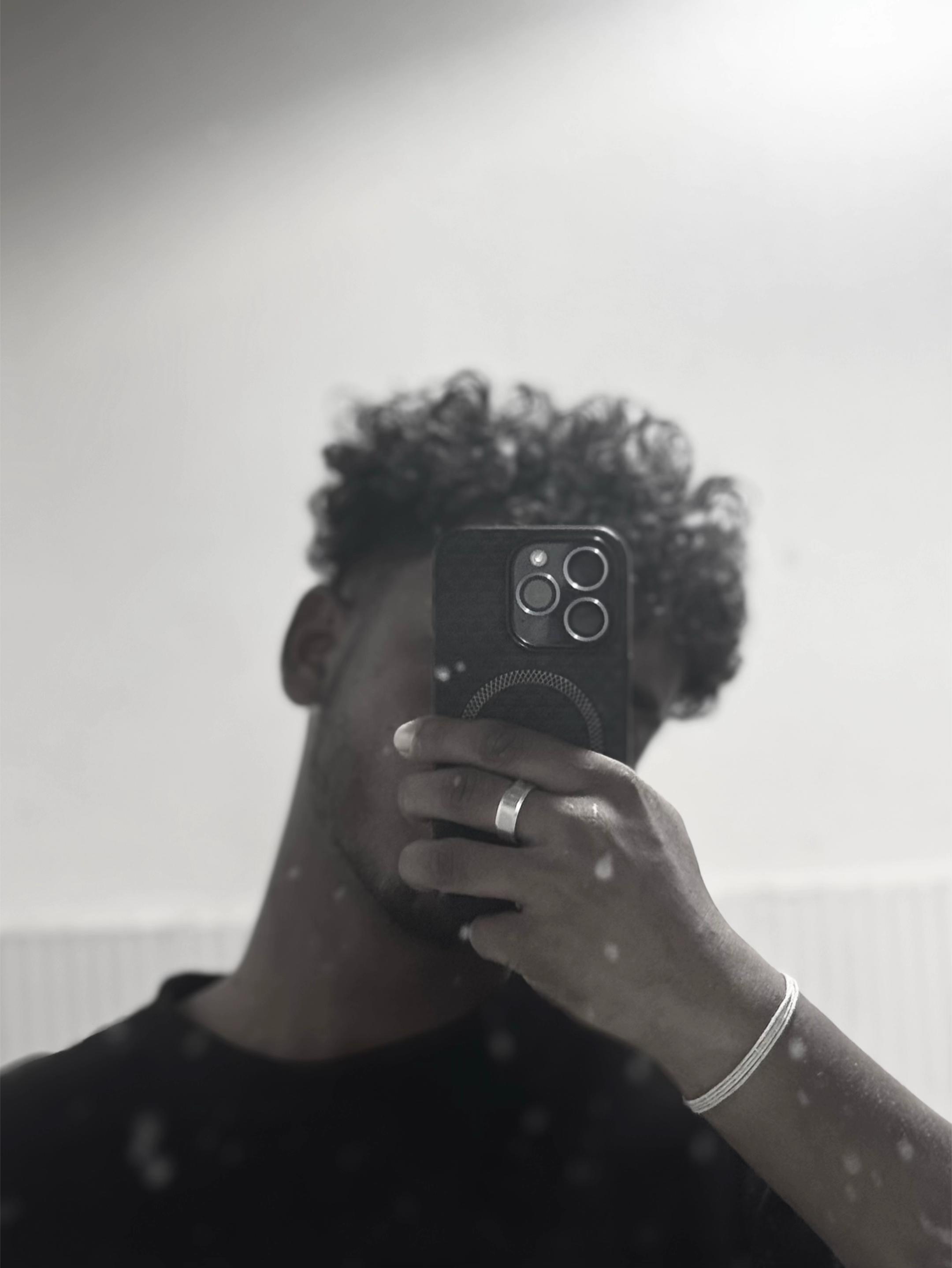 @𝙎𝙏𝙔𝙇𝙄𝙎𝙃🍒🤍💋
