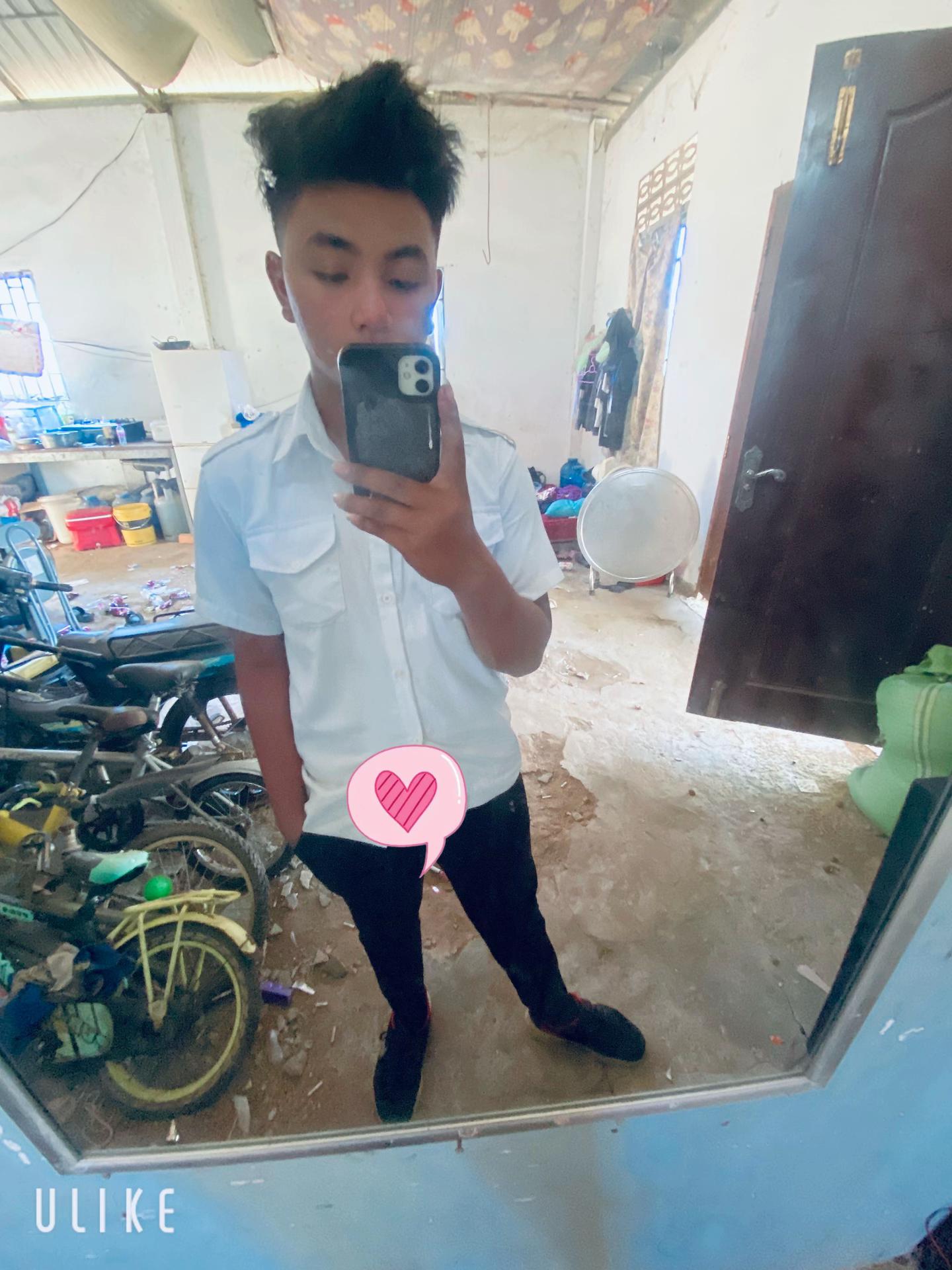 @សុឡាត់ ក្បាល់ខូច🙄
