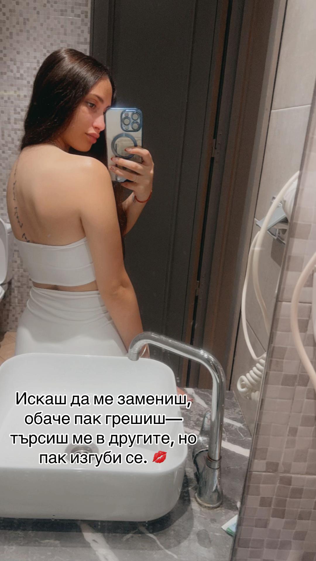 @✞