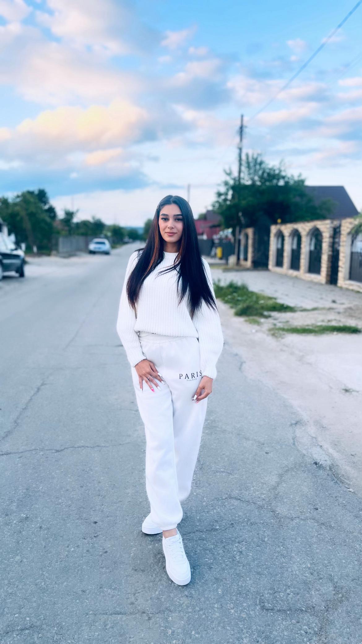 @𝓐𝓷𝓭𝓻𝓮𝓮𝓪