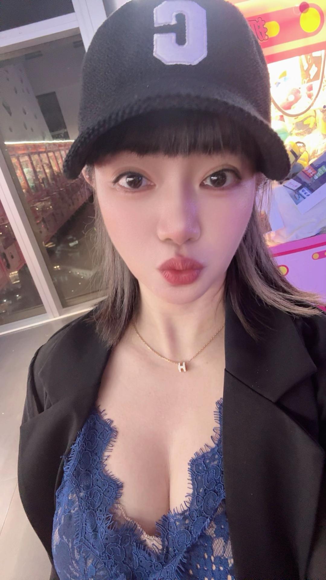 @我是凱莉兒👻Kelly是我
