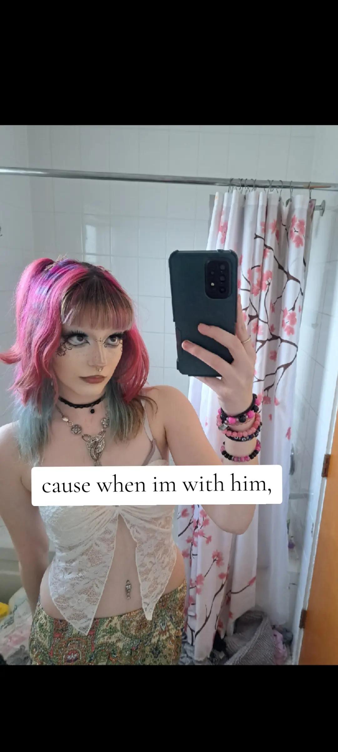 @Nat 🖤🦄