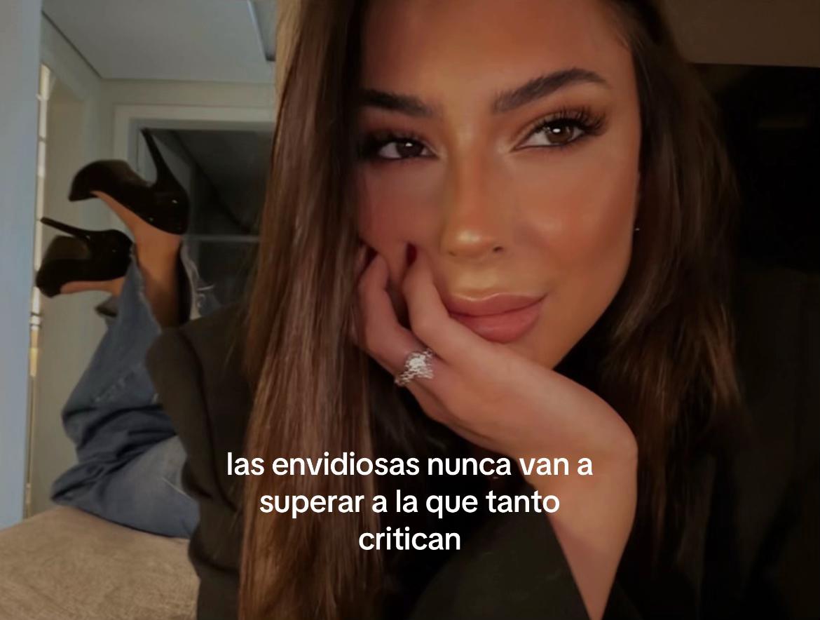 @mariaragoonn_