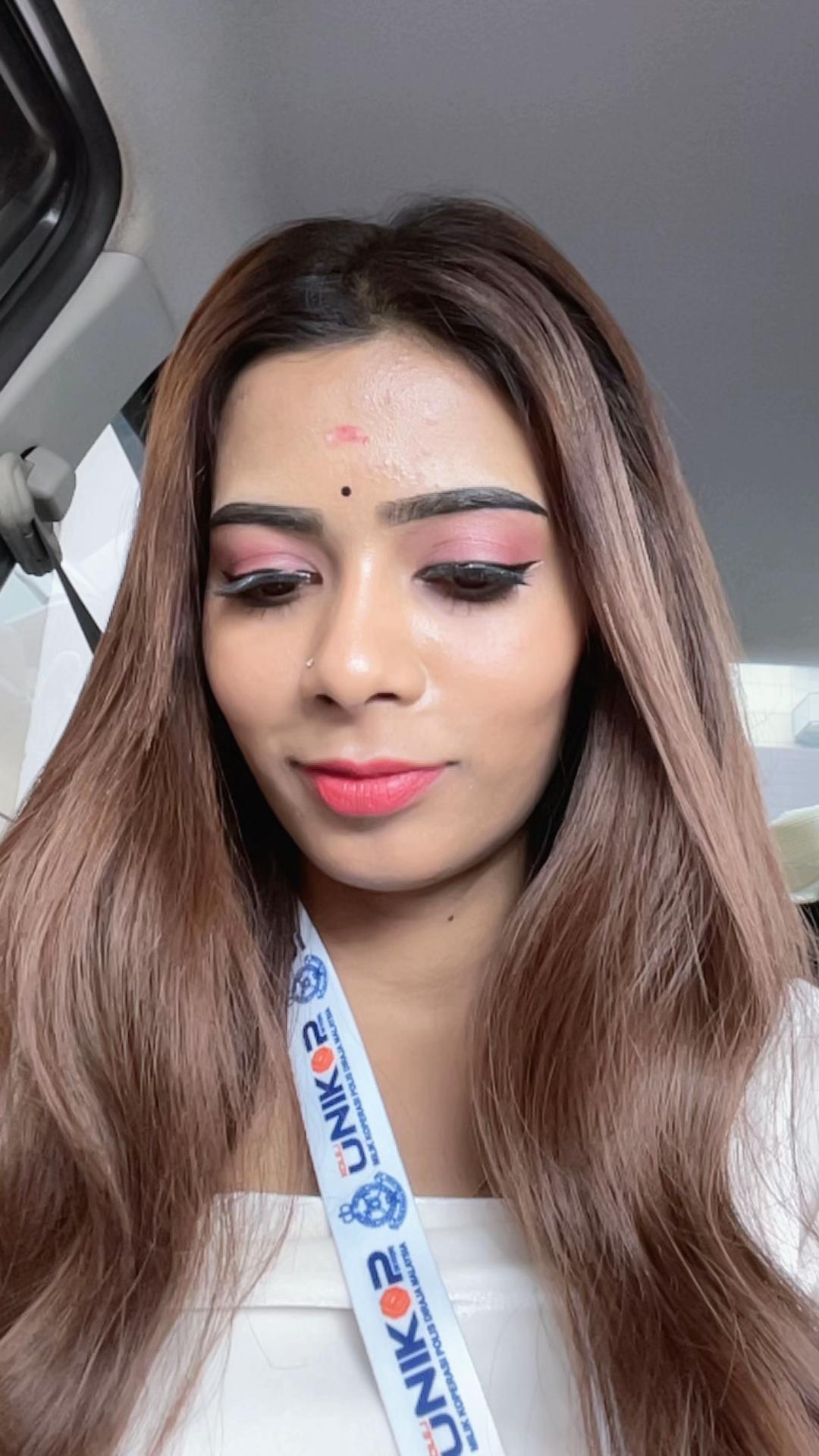 @SHALiNi