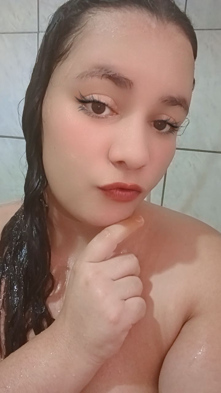 @Elizângela Andrade 🏳️🌈 liza