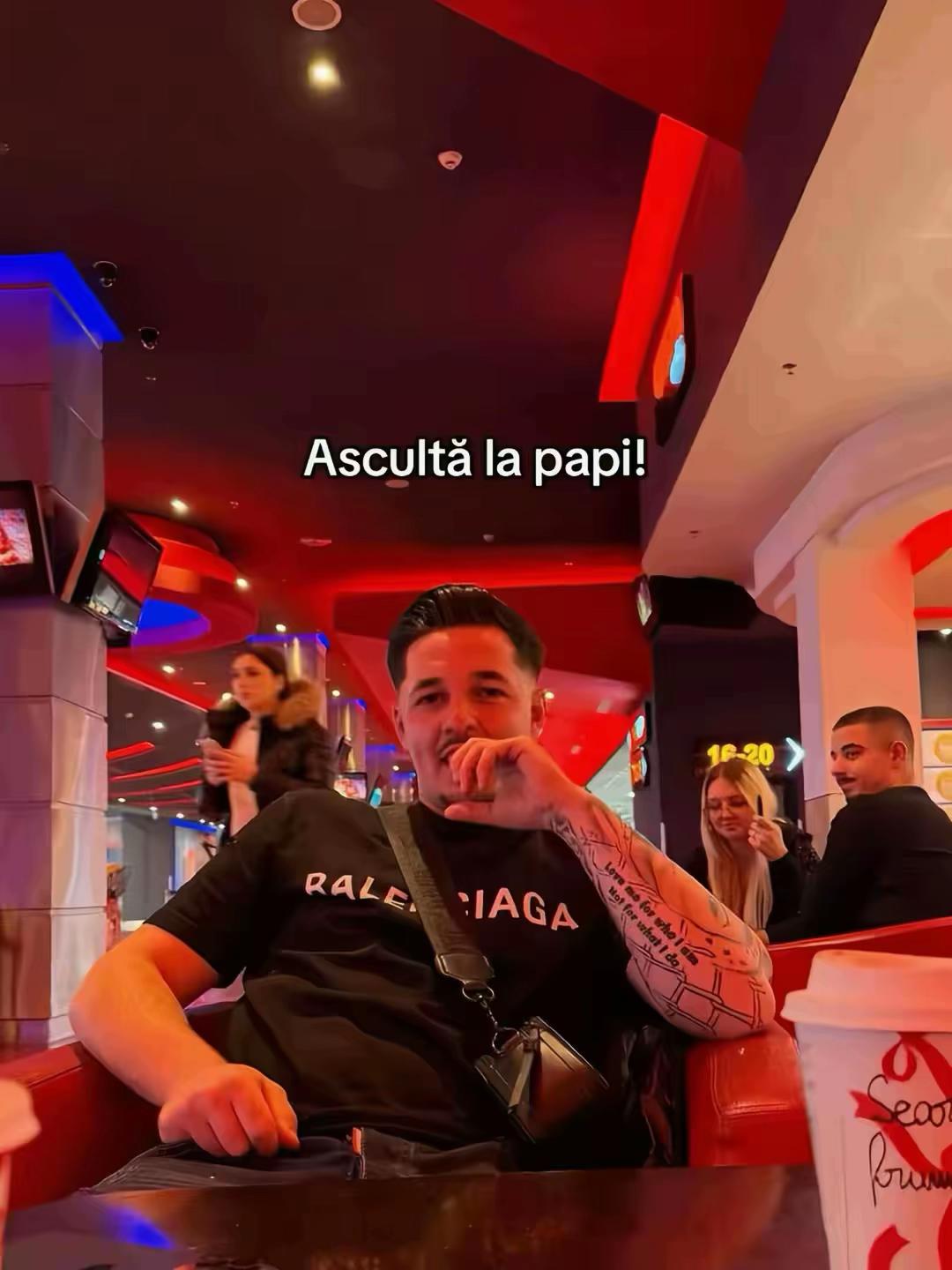 @Ascultă la papi🍭