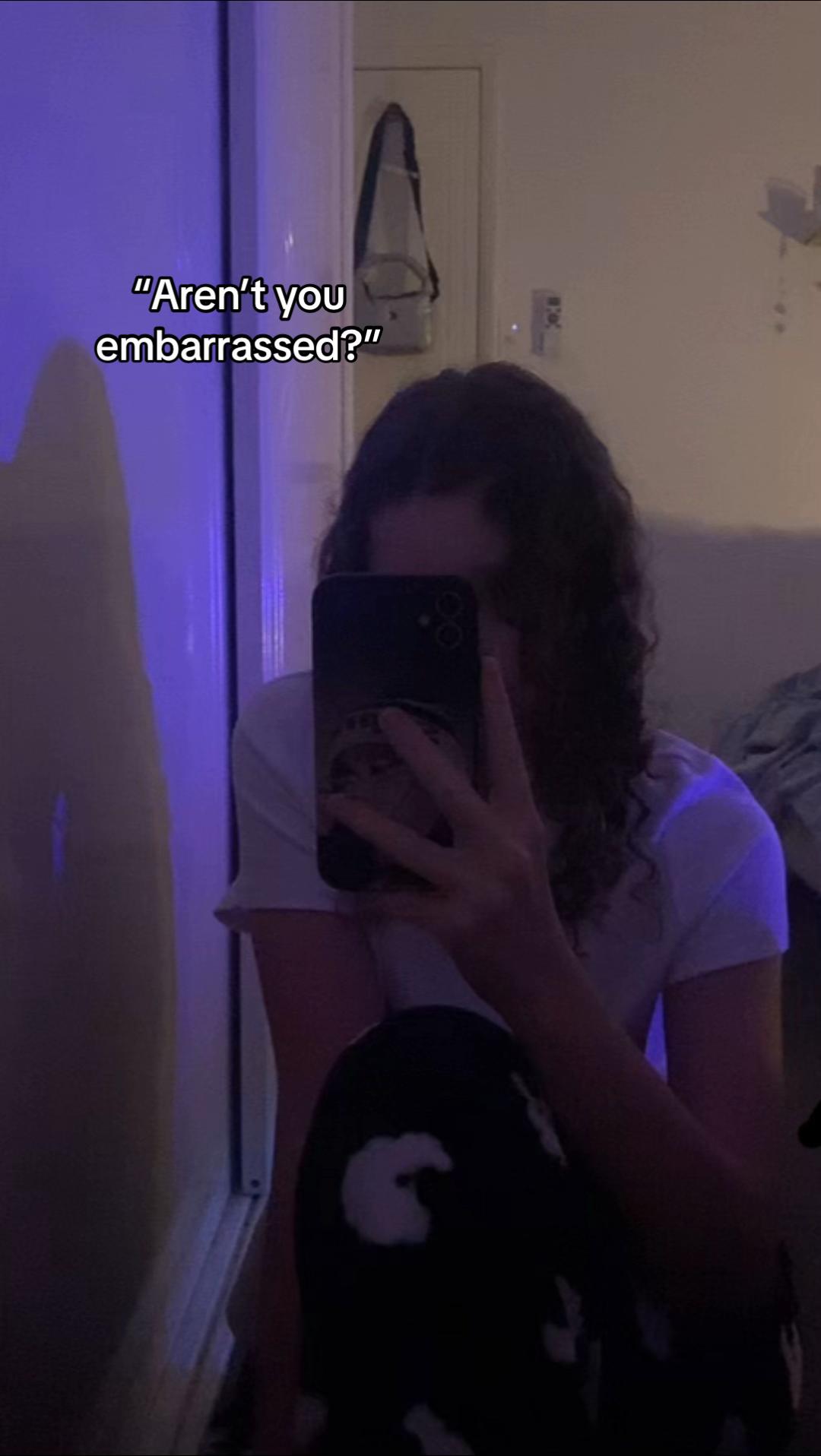 @ѕ 🥂
