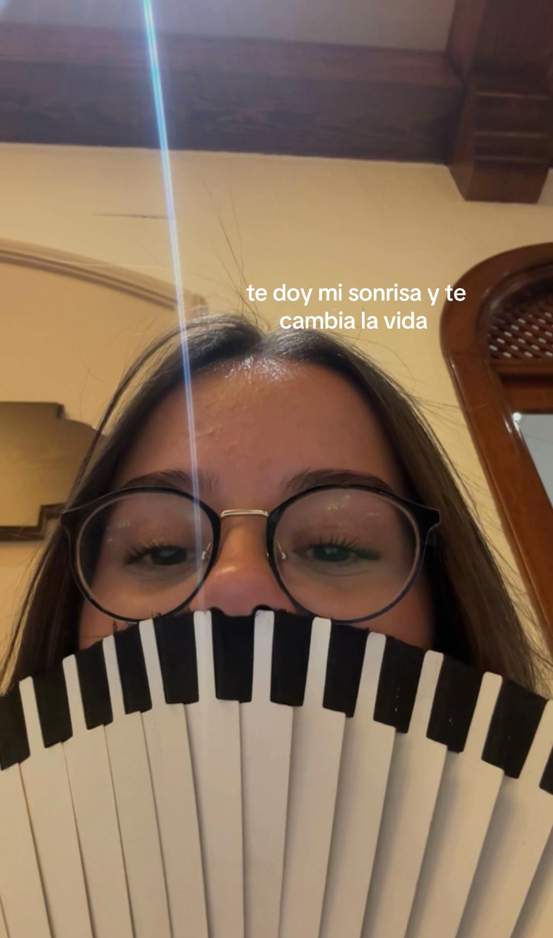@🖤