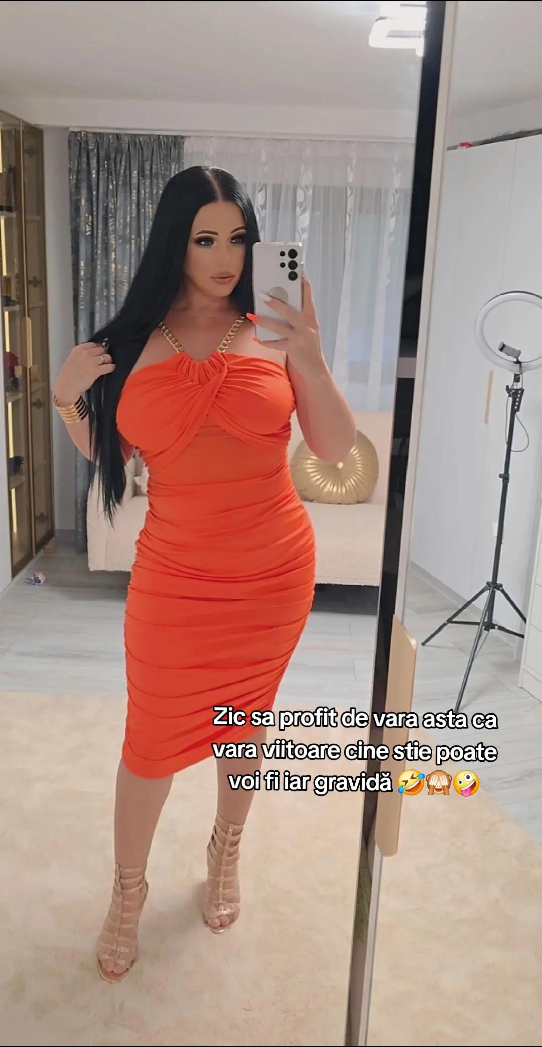 @Adina93