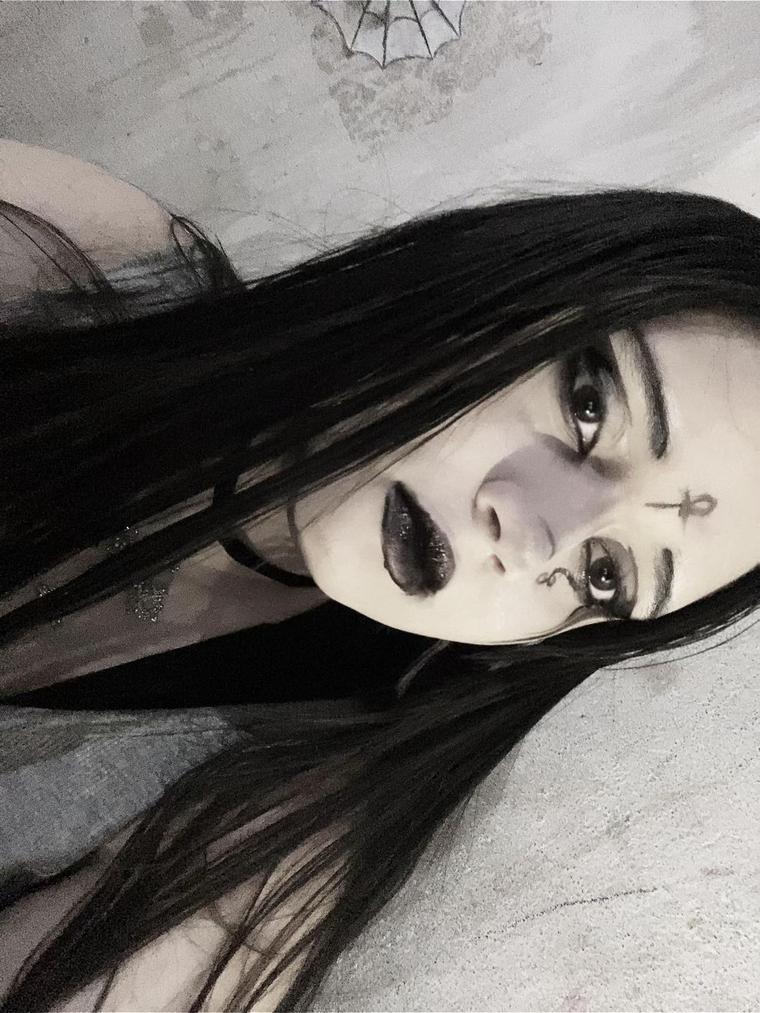 @𝓙uka 𓋹🦇⩜⃝ ♀️