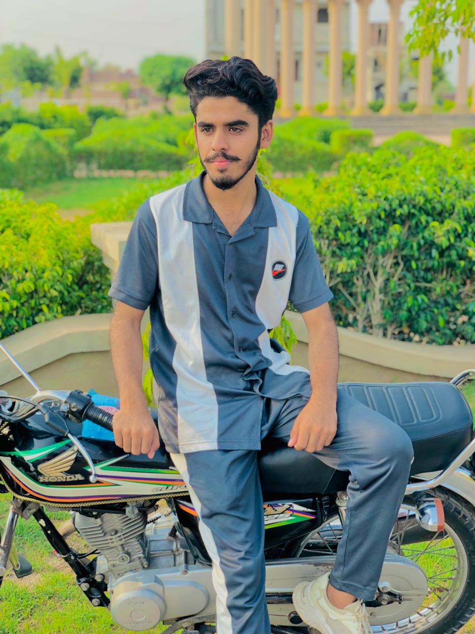 @Faizan Bhatti👑