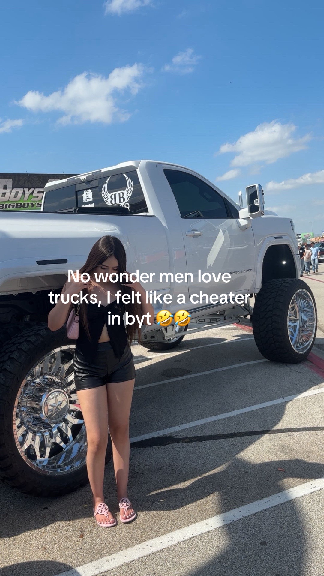 @𝑴𝒂𝒓𝒊𝒂𝒉 ✰