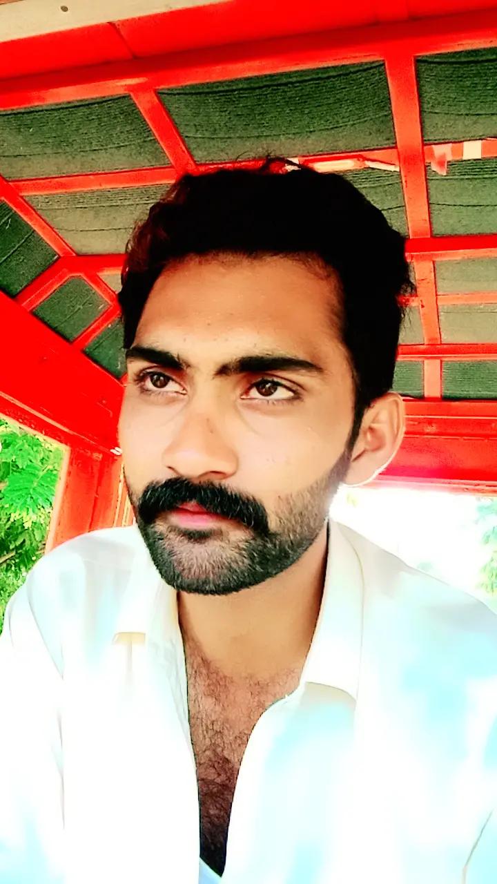 @عبدﷲ ٹھیکیدار