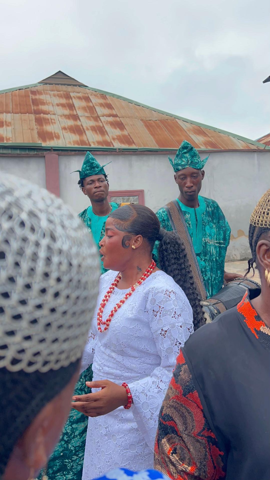 @OMODUNMADE AKÉWÌ