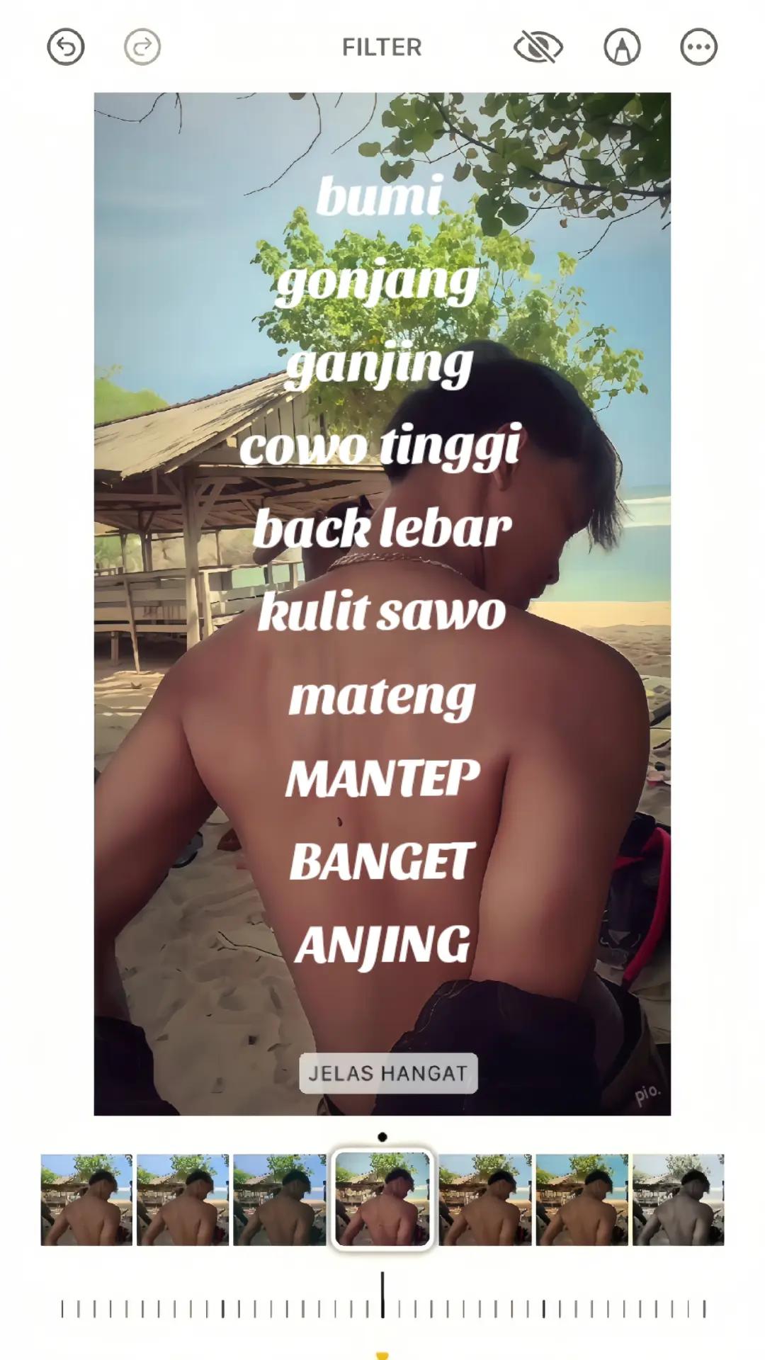 @🧜🏻♀️