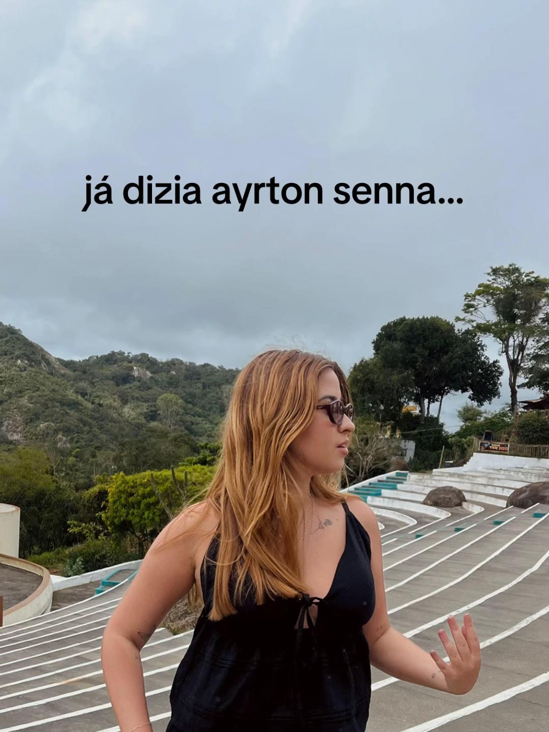 @bia muniz