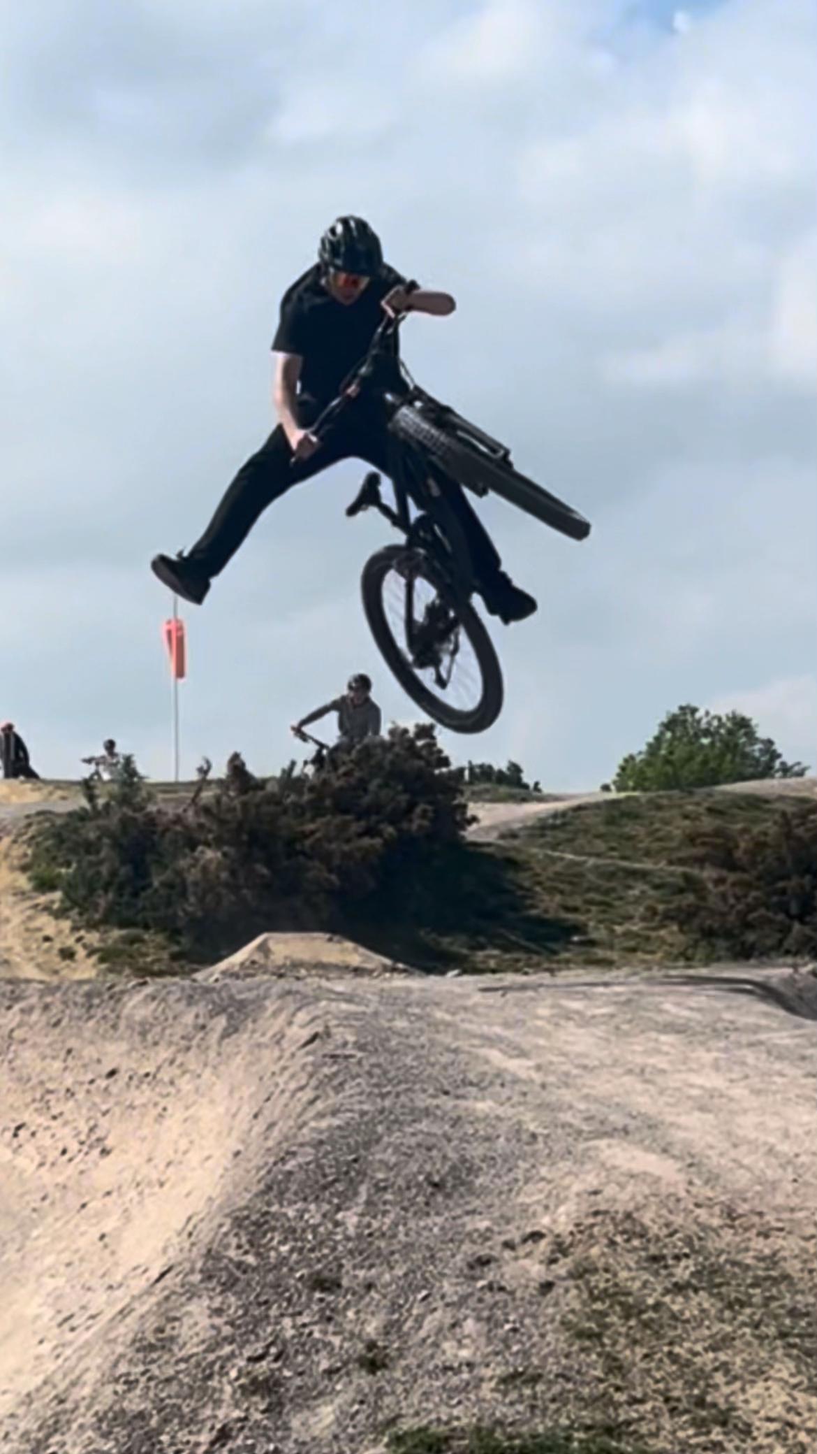 @Riley.MTB🌊