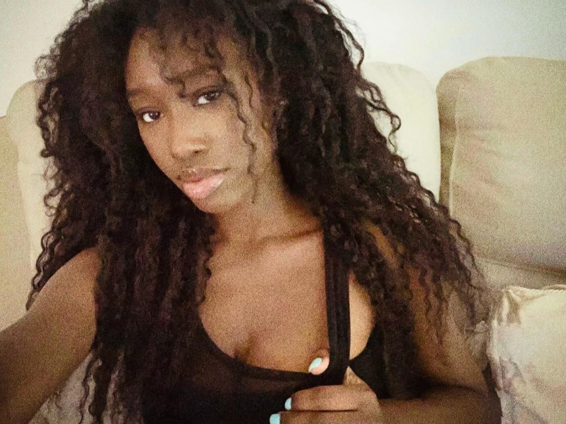 @22inchwaist