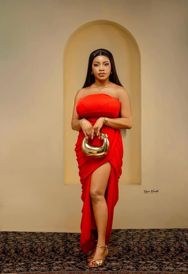 @Juicyqueen1b