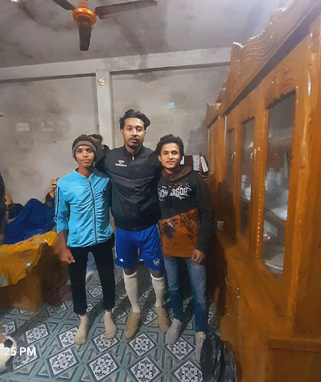 @IK 🥰🤟.. AKASH☠️⚽🤟🇧🇩