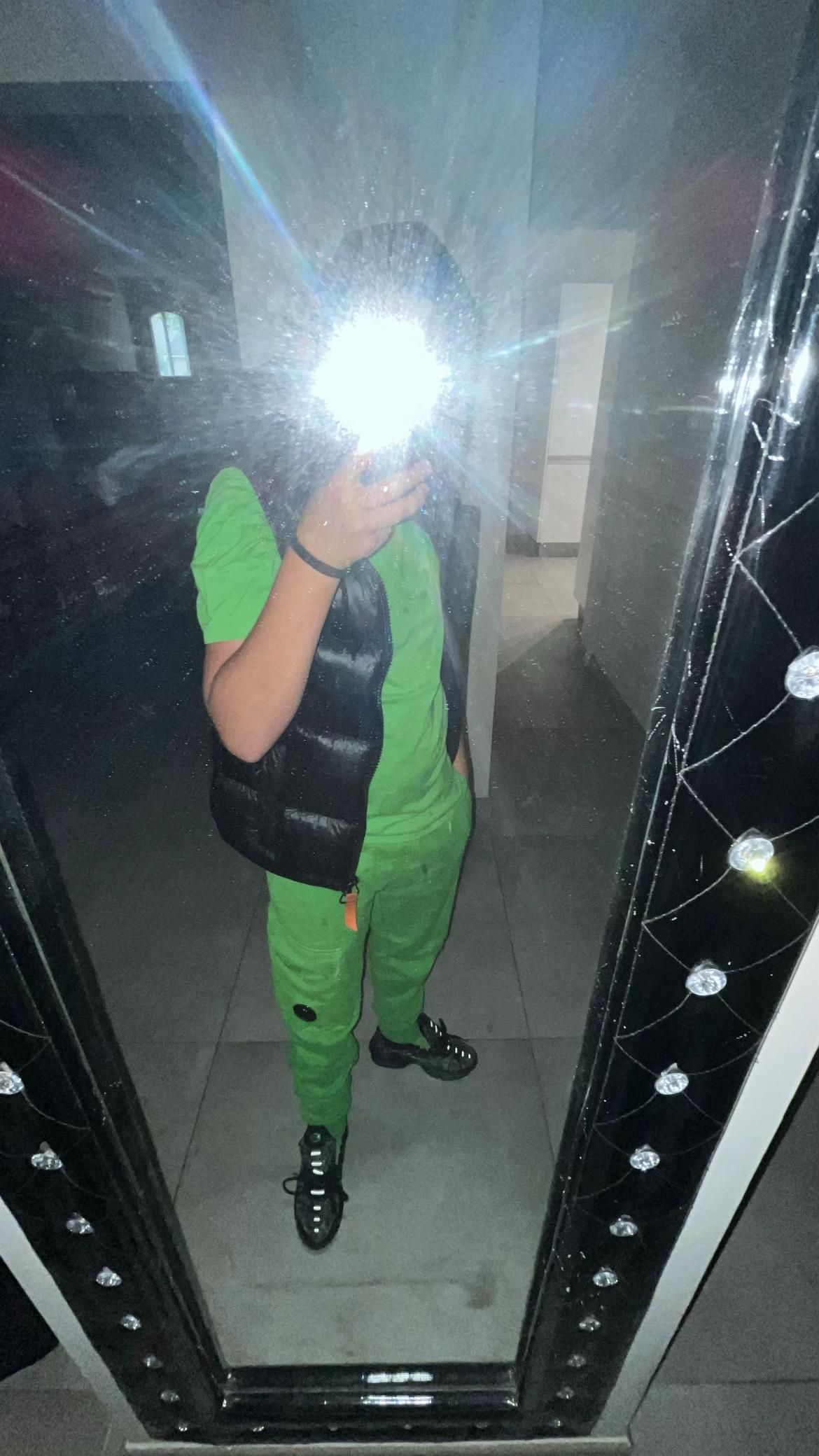 @L.S 🫡