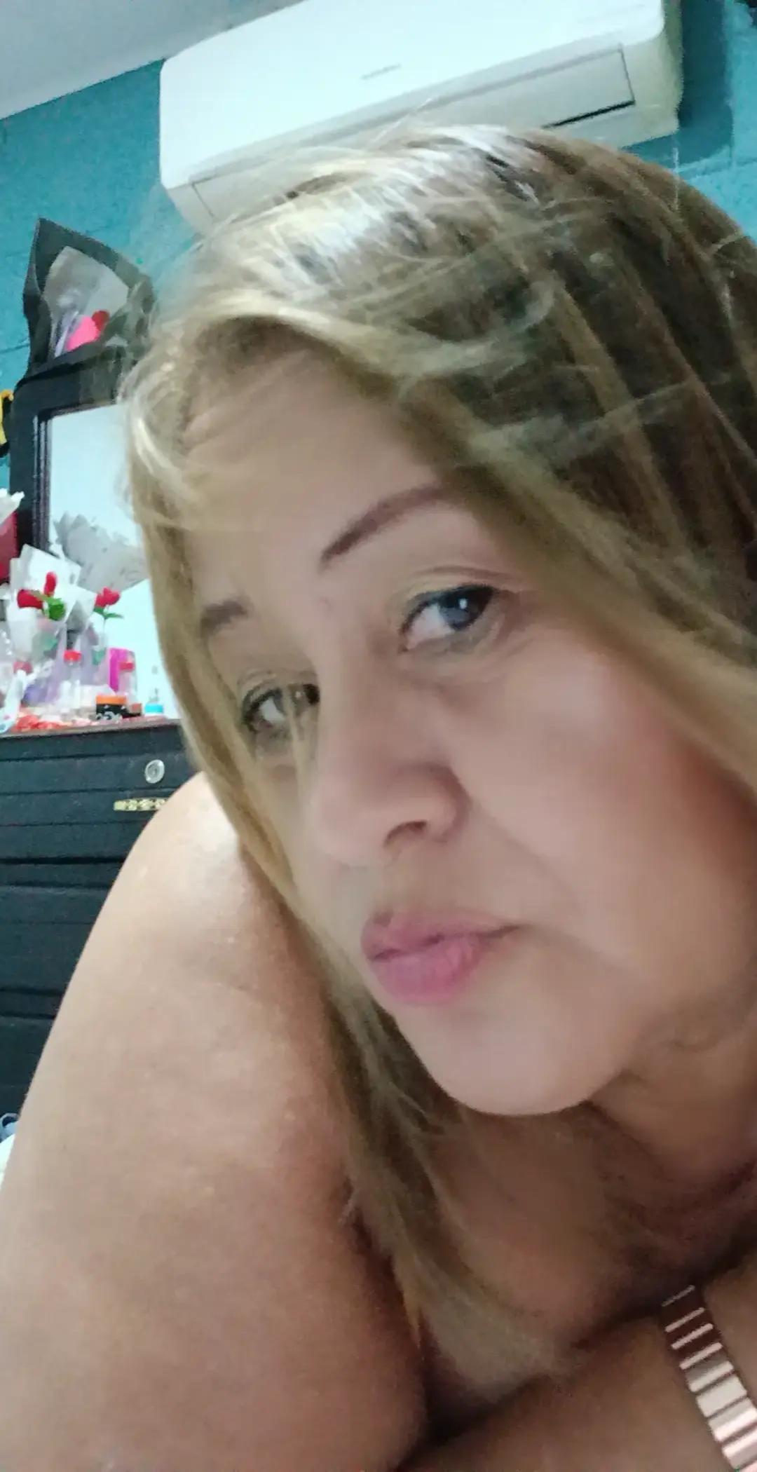 @Trochez