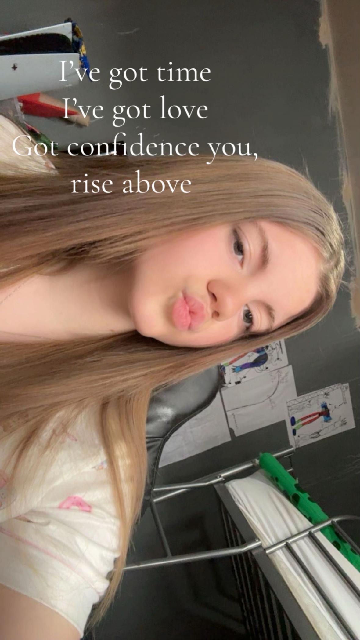 @𝒮ℴ𝓅𝒽𝒾𝒶ꨄ