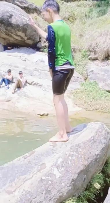 @A________e