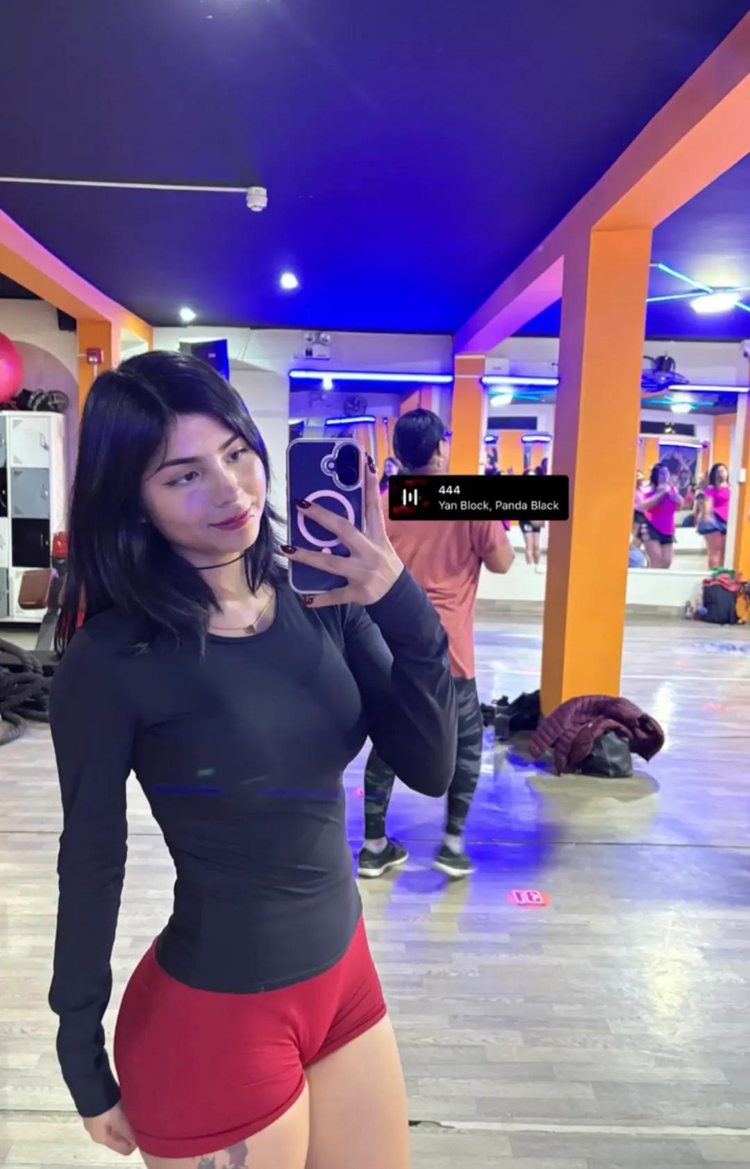 @Merly♥️💦