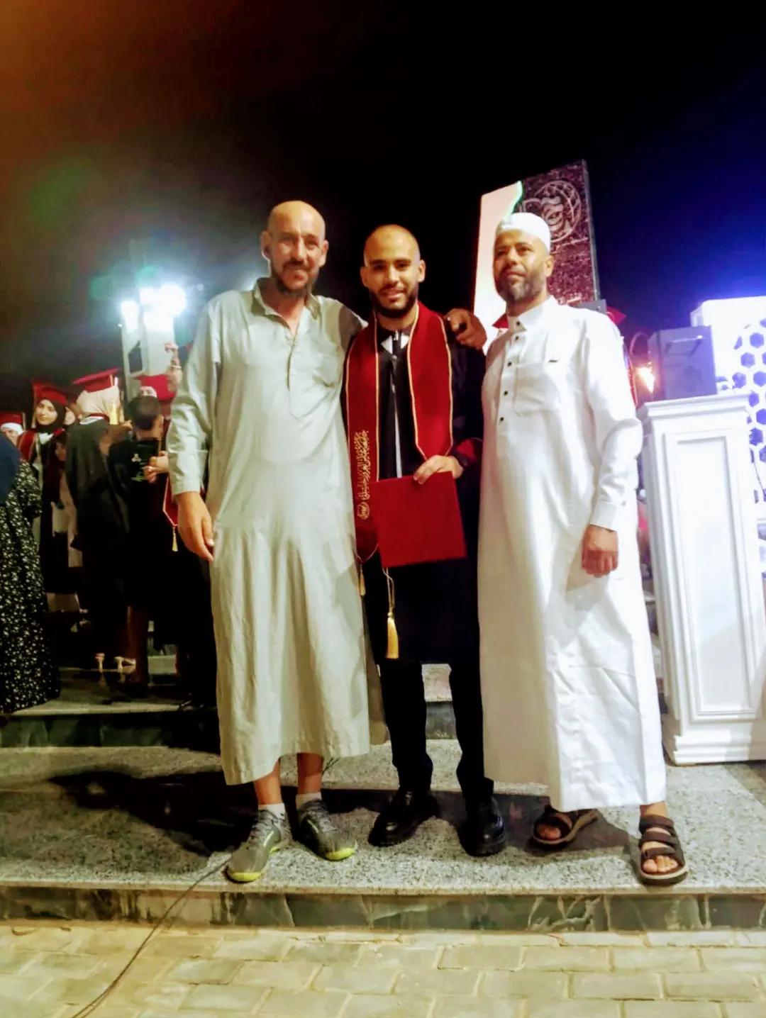 @KARIM ALMAJERS