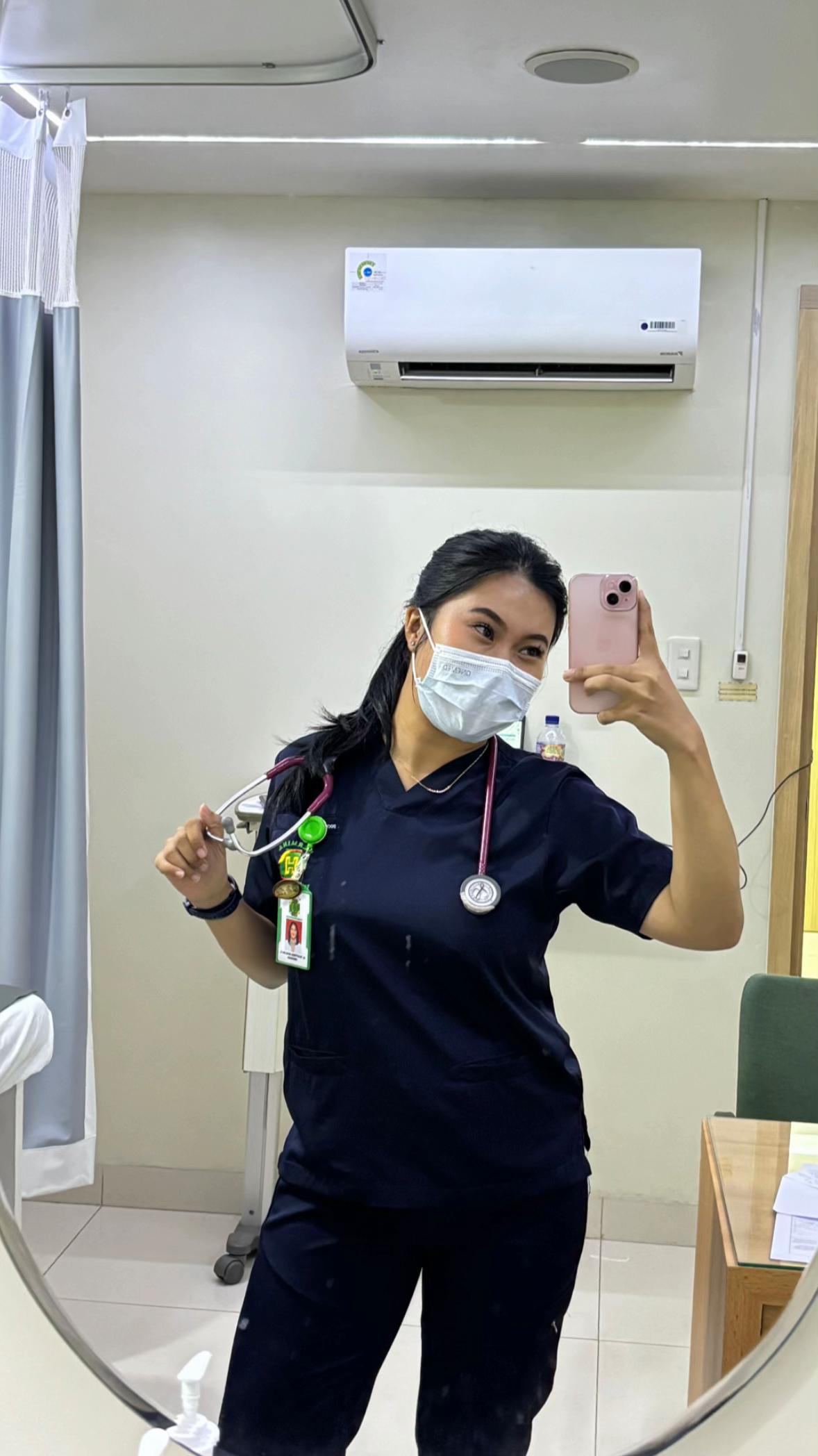 @r0llerc0asteR🎢👩🏻&zwj;⚕️