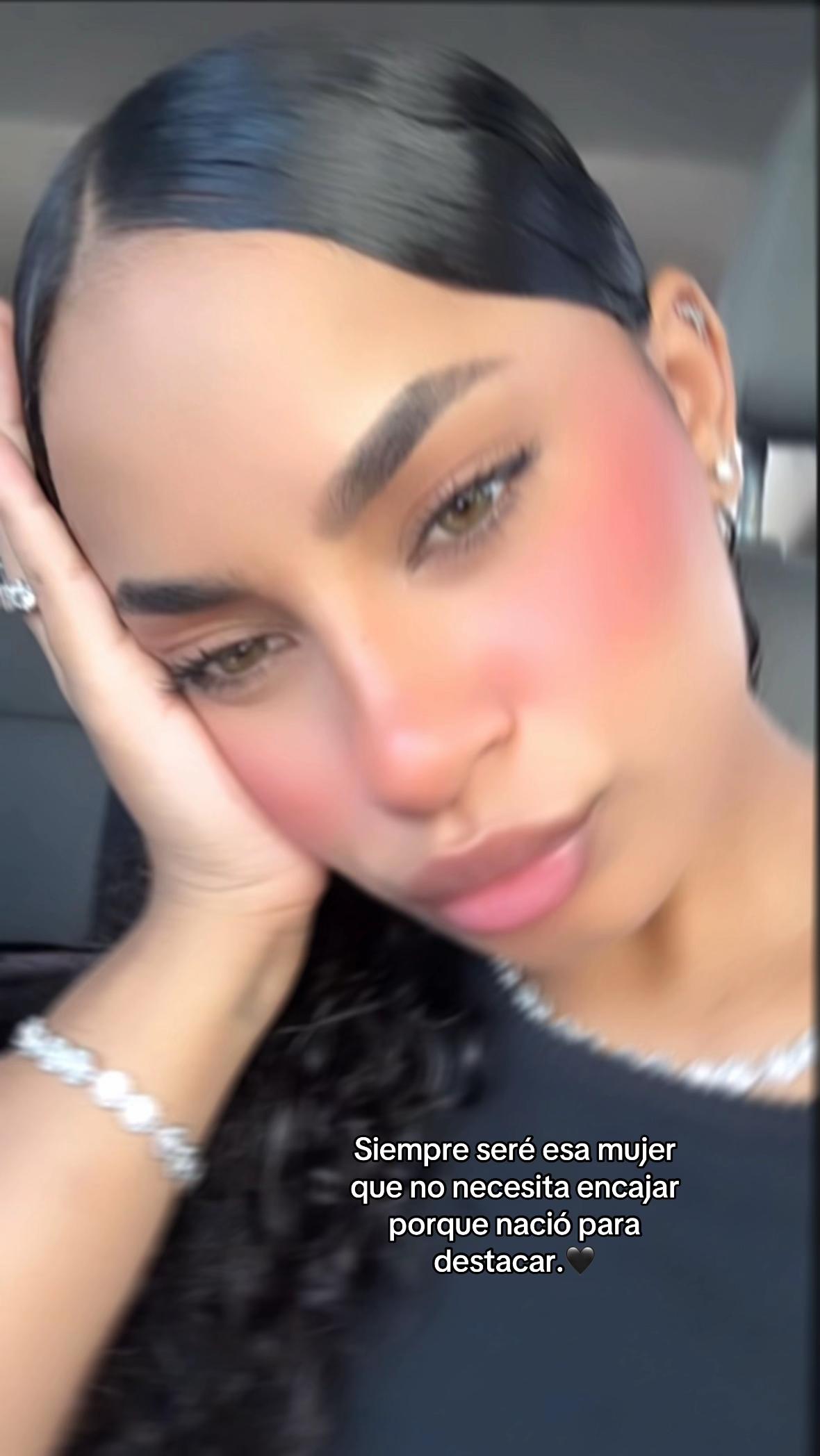 @Kএ