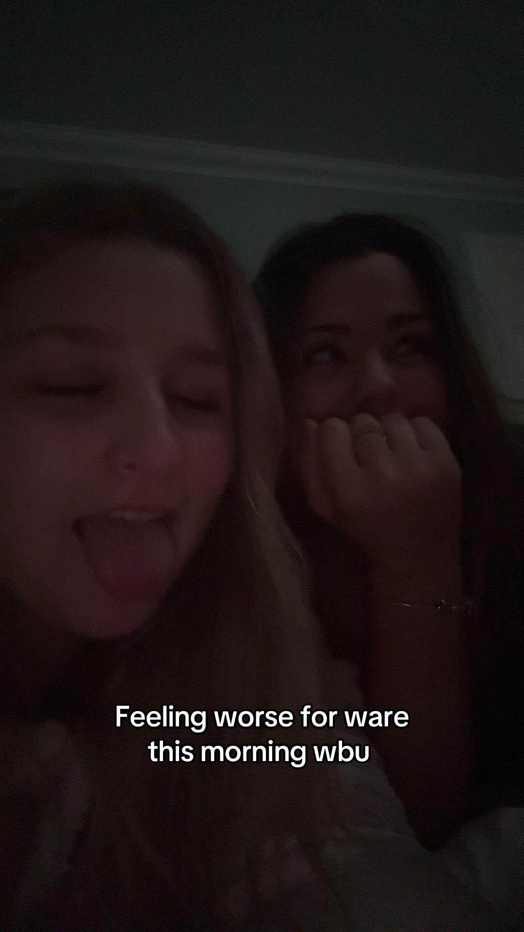 @hollylily