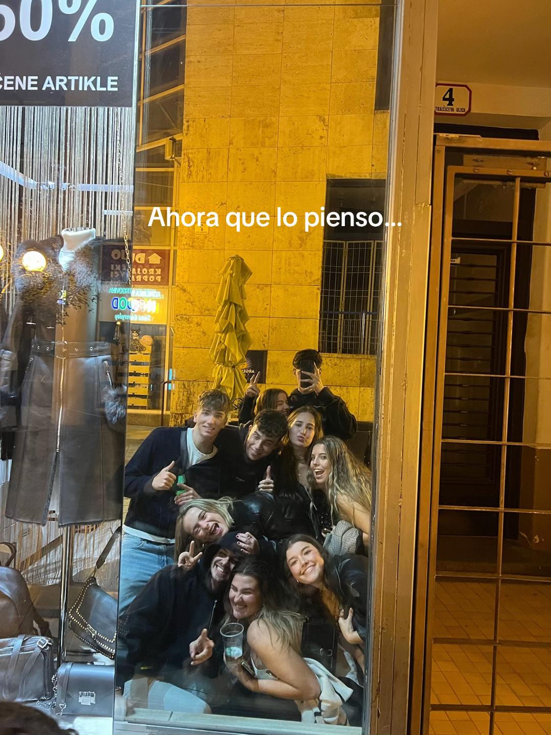 @Eliiii