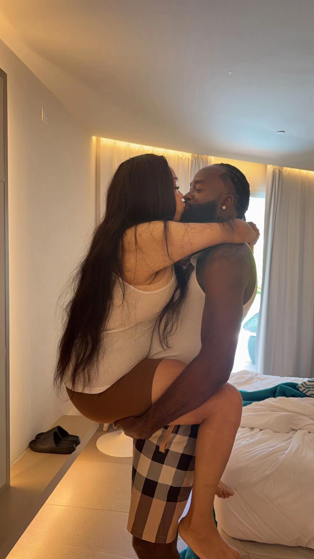 @xtraordinarygomez