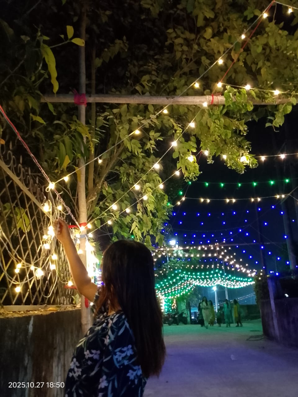 @Aditi🧿❤️