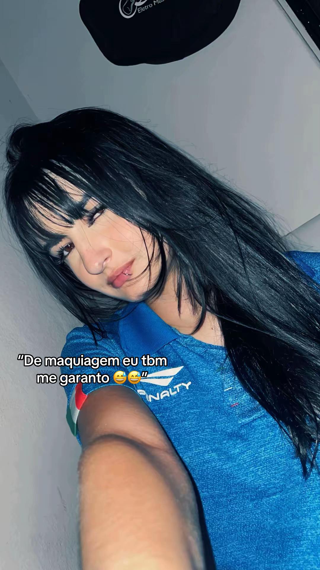 @_yasmin._.santos_