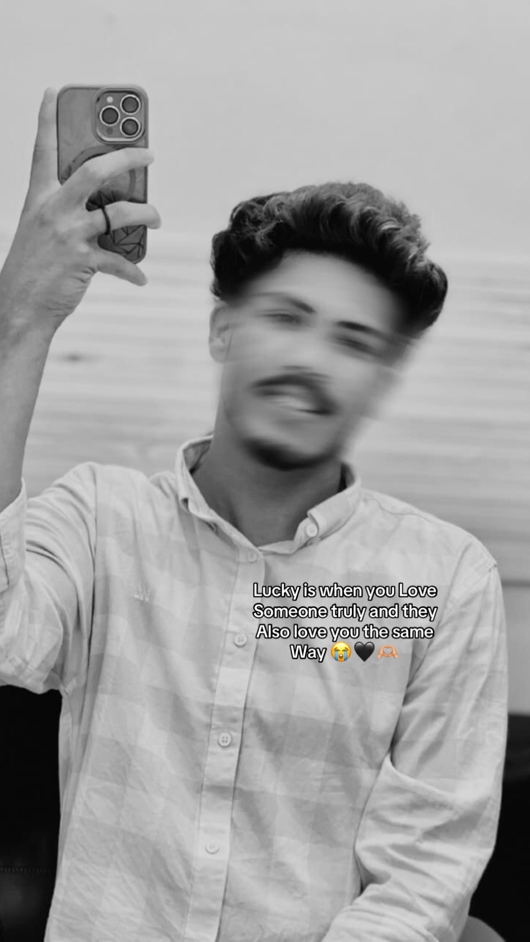 @R🦢&rdquo;
