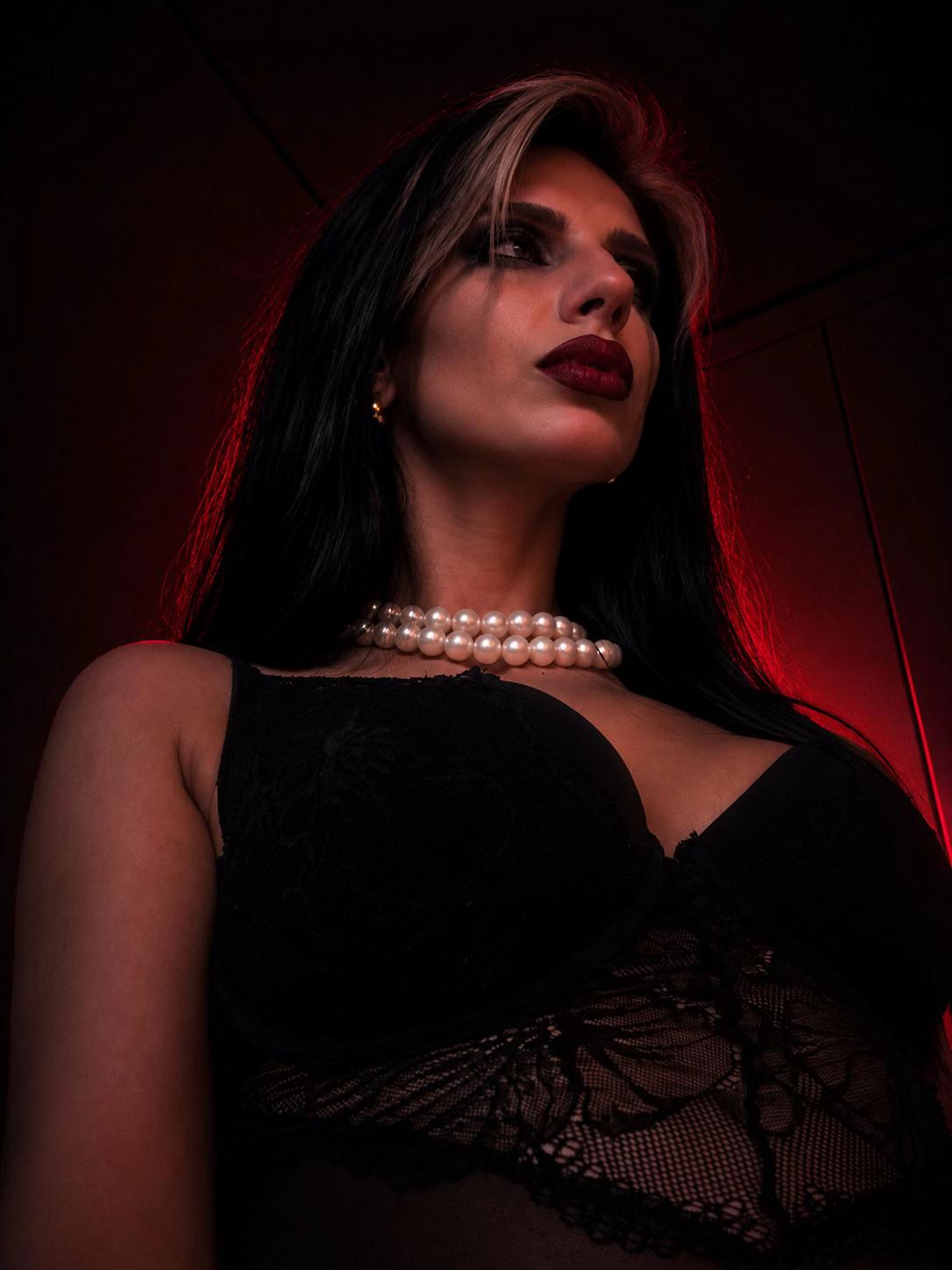 @mistress raven