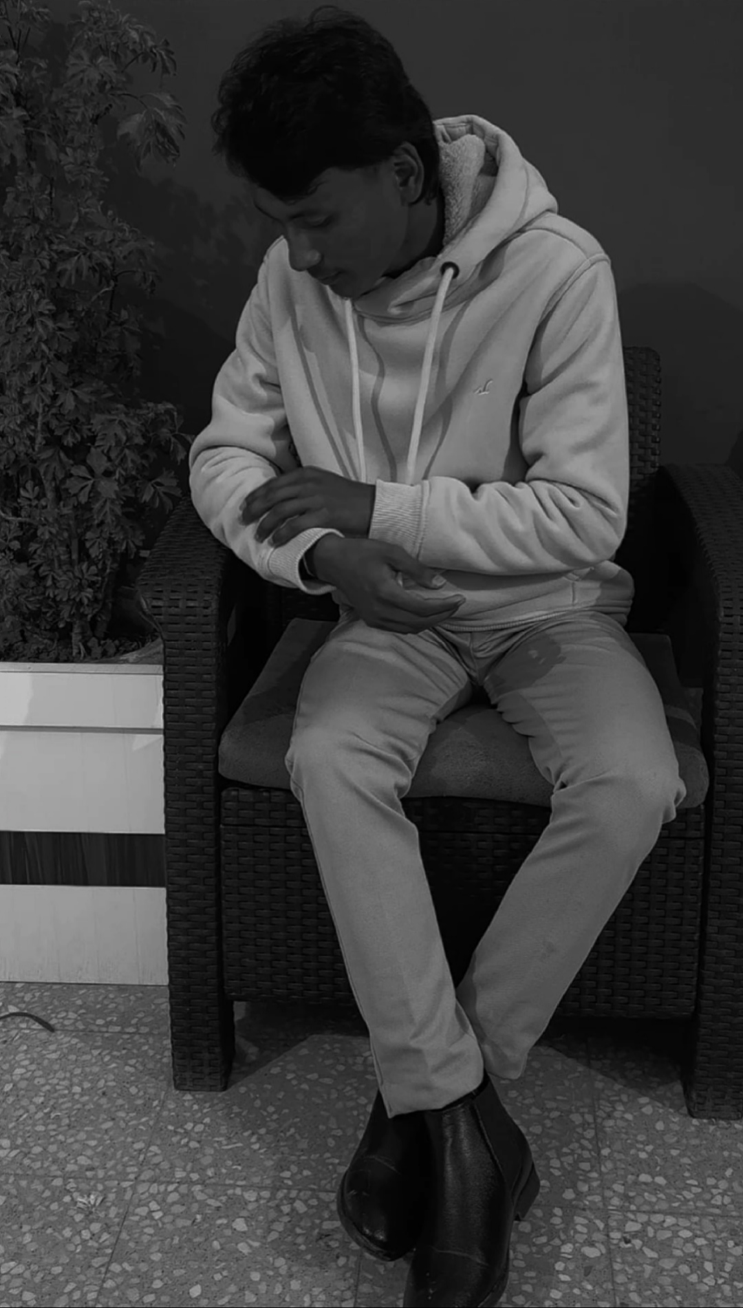 @🥷Mr. M   A   H   I  ツ 🔪