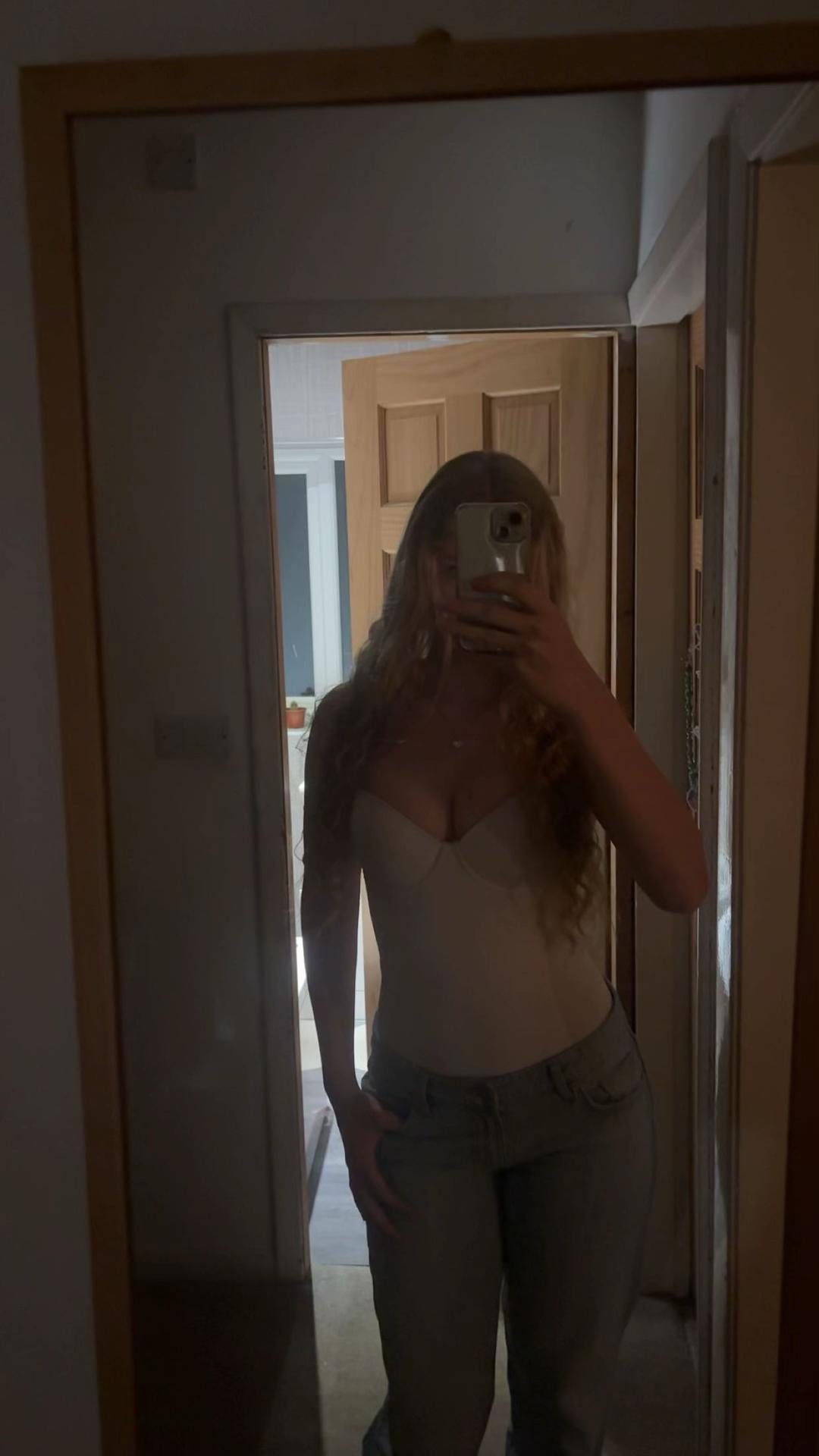 @jess_giz