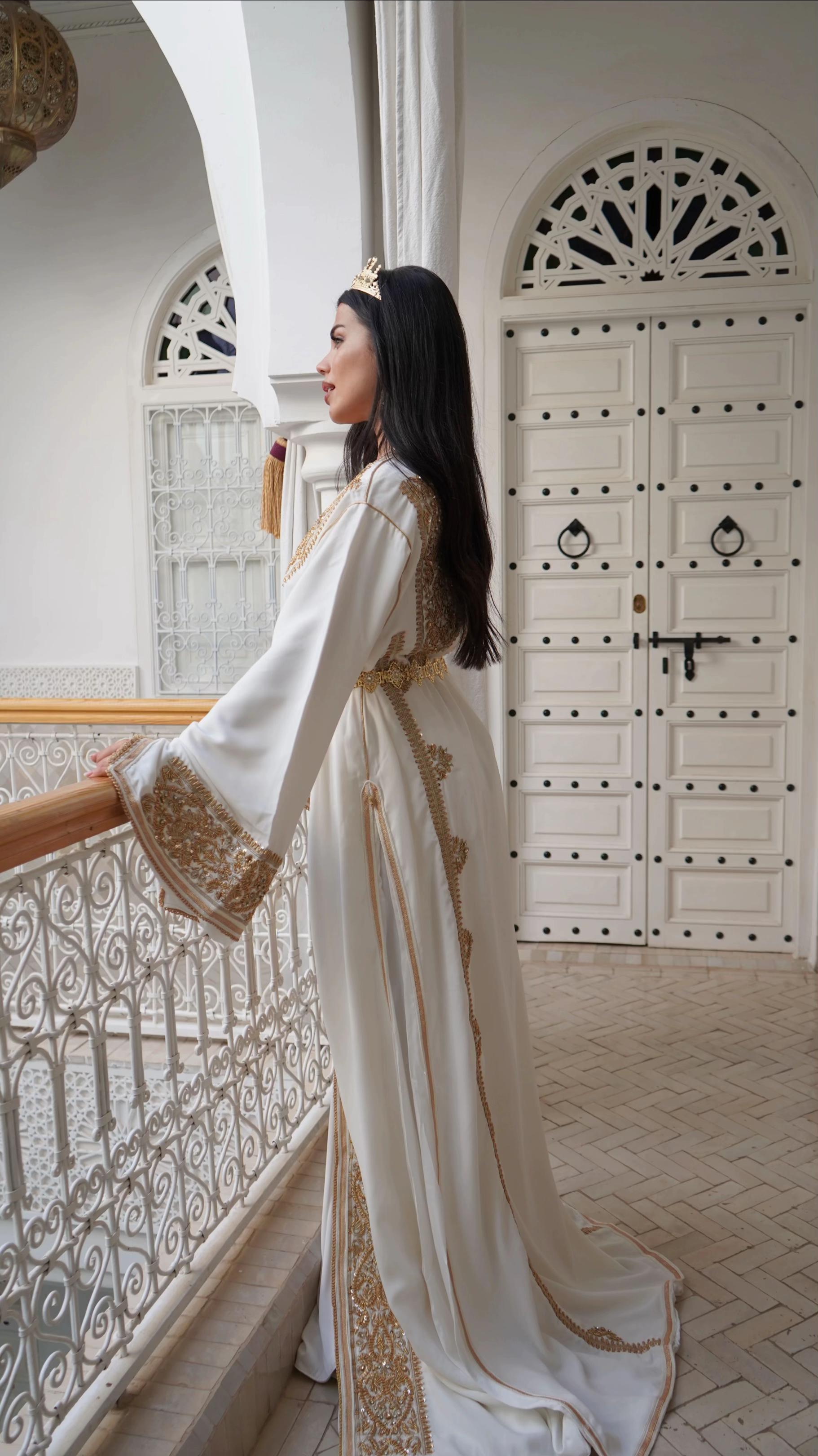 @aroussacollection